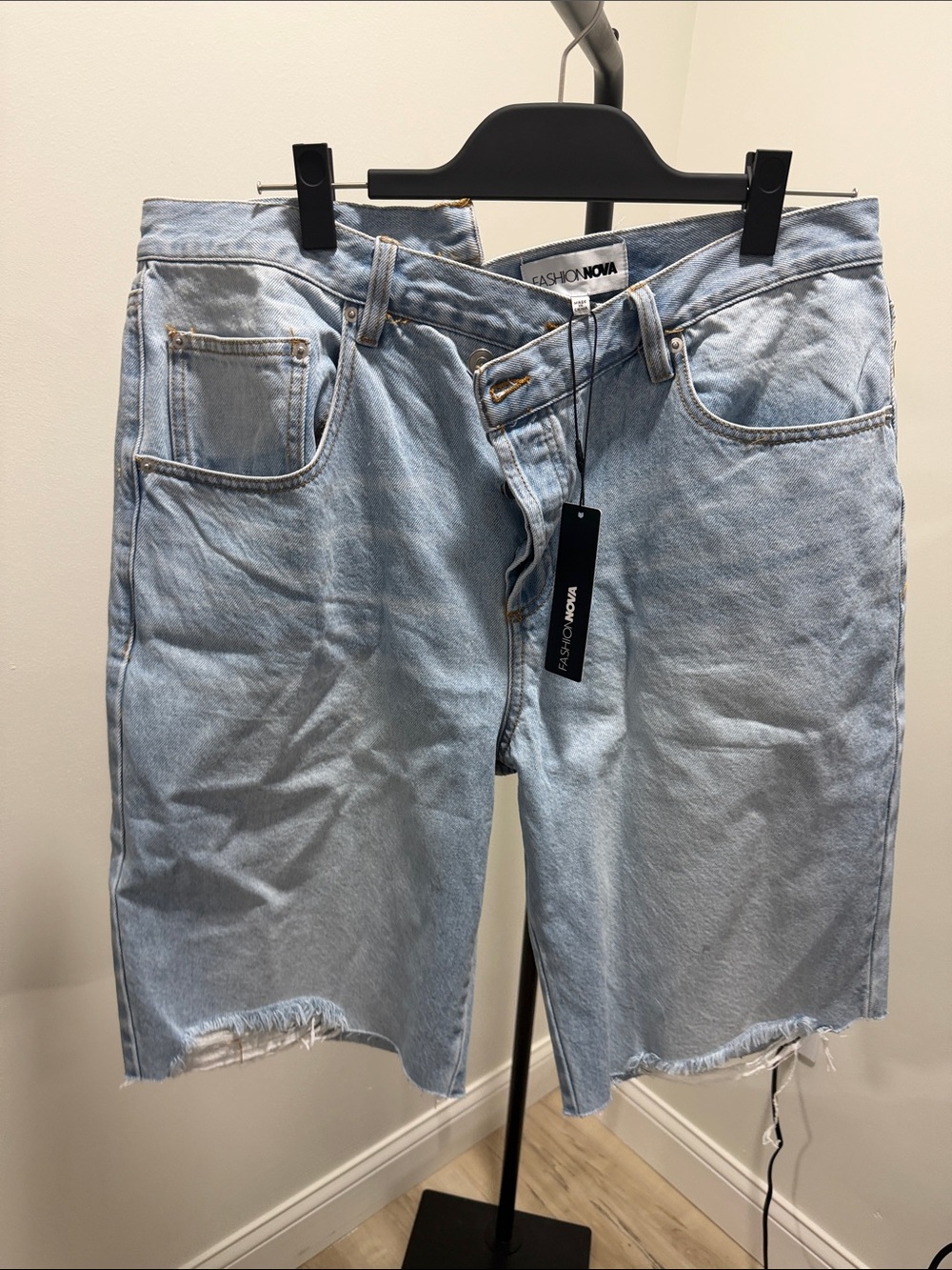 Fashion Nova Light Wash Denim Jean Shorts - Frayed Hem
